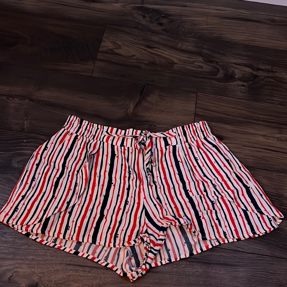 Forever 21 multi colored cute shorts